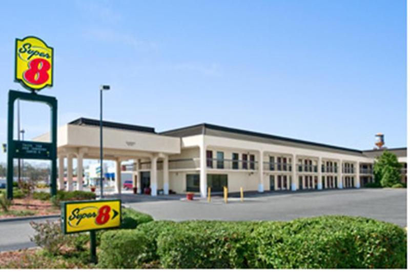 Hotel Super 8 By Wyndham Oxford Exterior foto